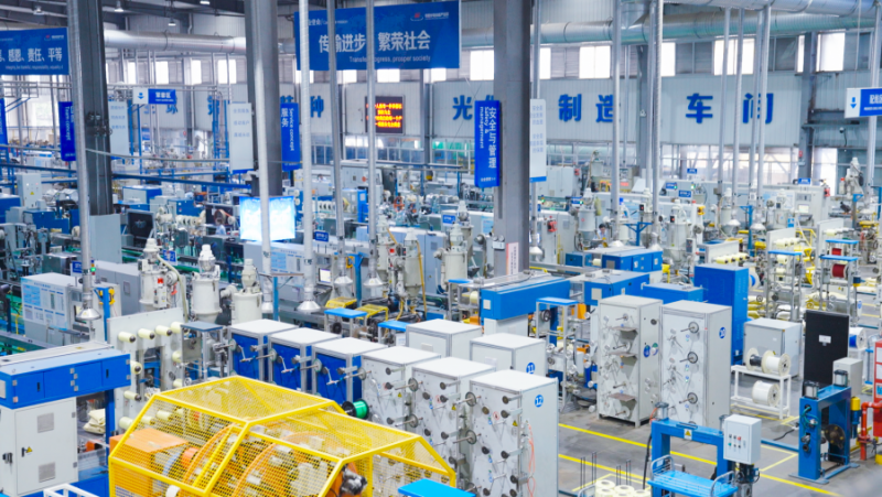 亨通光電斬獲工信部“卓越級智能工廠”殊榮，引領(lǐng)電子制造智能化新標桿